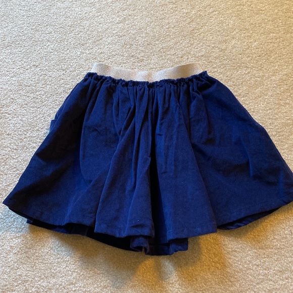Girls Carrement Beau corduroy skirt size 10 (138 cm) - Picture 4 of 6